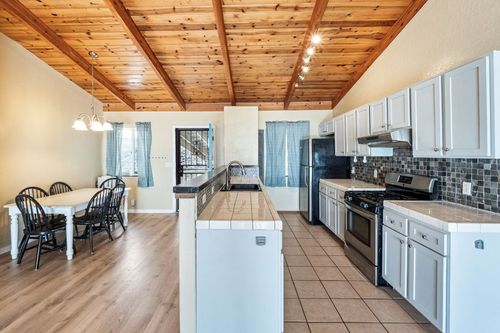 92-8418 Pineapple Pkwy, OCEAN VIEW, HI, 96737 | Card Image