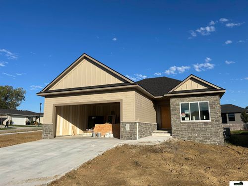 9000 Whitmer Drive, Lincoln, NE, 68520 | Card Image
