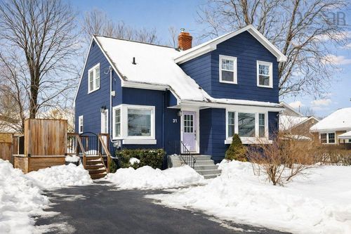 31 Guysborough Ave, Dartmouth, NS, B2W1S4 | Card Image