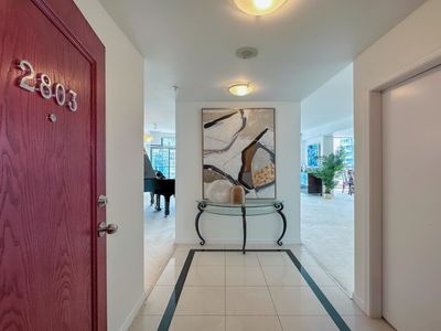 2803 - 1239 W Georgia St, Condo with 4 bedrooms, 4 bathrooms and 3 parking in Vancouver BC | Image 2