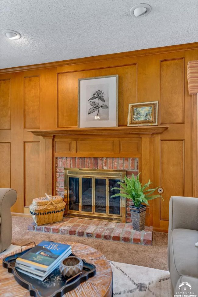 4004 Vintage Ct, Condo with 3 bedrooms, 2 bathrooms and null parking in Lawrence KS | Image 8