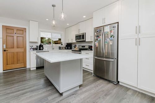 {{alt}} | Card Image