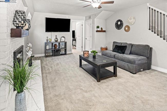 17860 Almond Rd, House other with 5 bedrooms, 4 bathrooms and 4 parking in Castro Valley CA | Image 37