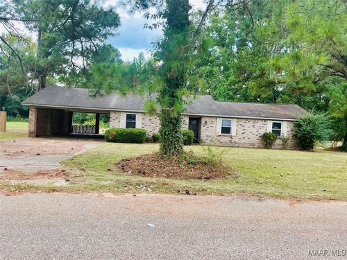 2517 Parkway Dr, Selma, AL, 36703-1419 | Card Image