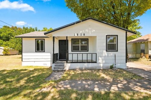 1818 Willis Ln, Waco, TX, 76704-1972 | Card Image