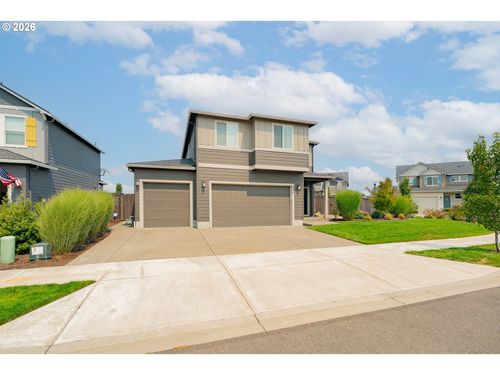 8738 N 1st St, Ridgefield, WA, 98642-5564 | Card Image