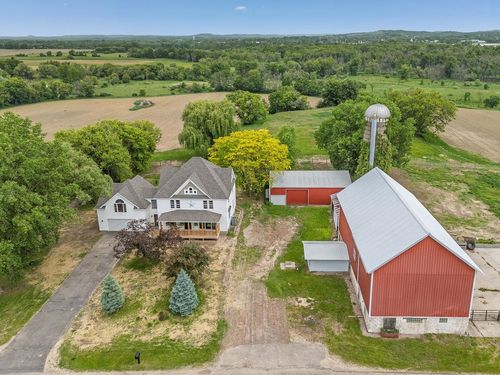 E6352 Ski Hill Road, Reedsburg, WI, 53959-0000 | Card Image