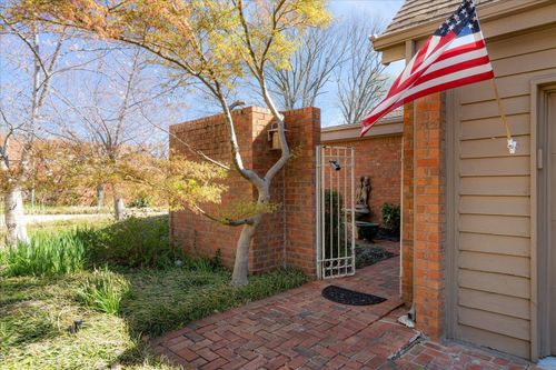 1548 Cherry Park Dr, Memphis, TN, 38120-4375 | Card Image