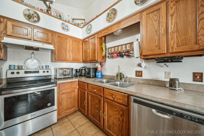 393074 E 1150 Rd, House other with 3 bedrooms, 2 bathrooms and null parking in Weleetka OK | Image 15