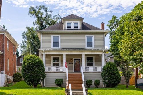 1714 Memorial Ave Sw, Roanoke, VA, 24015-5212 | Card Image