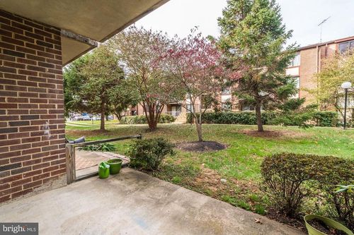 002-9705 Kings Crown Ct, FAIRFAX, VA, 22031-5055 | Card Image