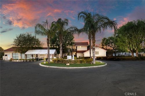 10262 Sierra Hwy, Agua Dulce, CA, 91390-4628 | Card Image