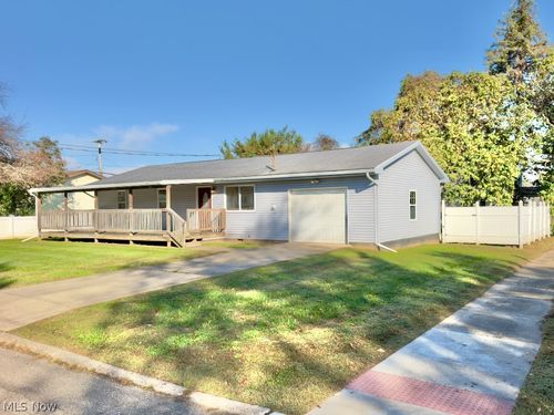 102 4th St, Belpre, OH, 45714-1708 | Card Image