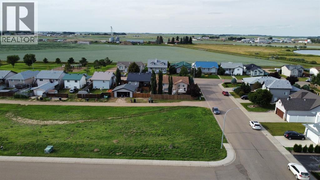 Land in Brooks