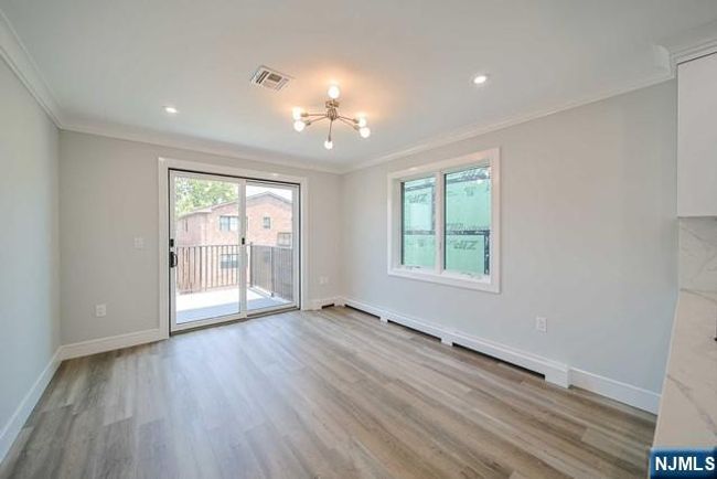 39 Henry Ave, Home with 3 bedrooms, 4 bathrooms and null parking in Palisades Park NJ | Image 14