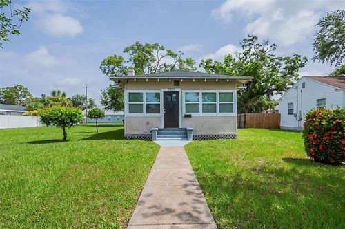 2929 18th Ave S, ST PETERSBURG, FL, 33712-2551 | Card Image