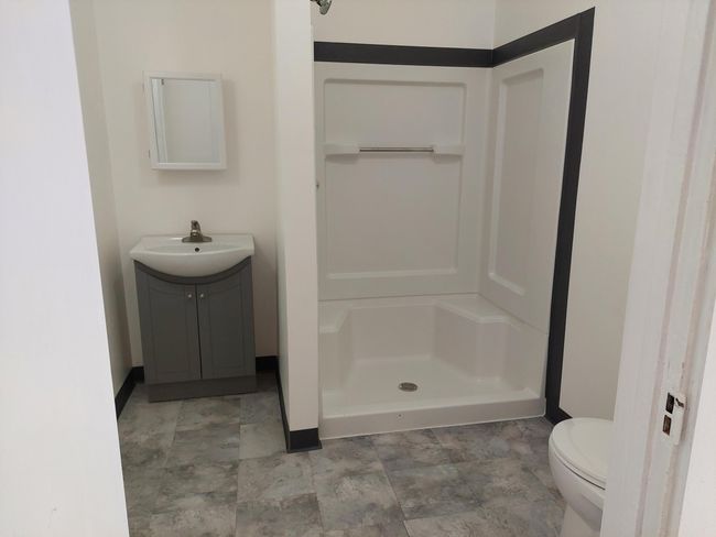27 Rose St Sw, Home with 0 bedrooms, 0 bathrooms and 8 parking in Grand Rapids MI | Image 27