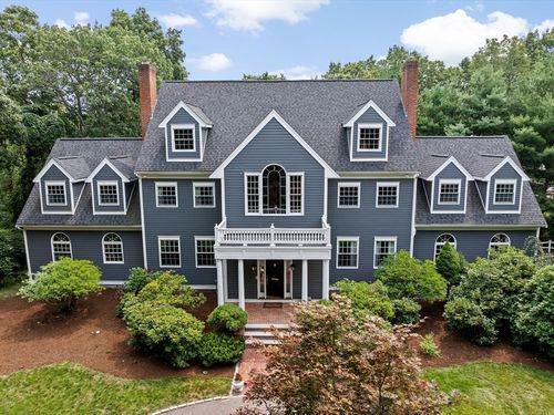 105 East St, Hingham, MA, 02043-1961 | Card Image