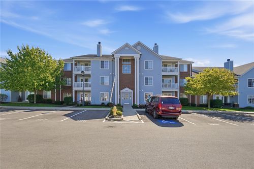 207-3045 Westminster Dr, Beavercreek, OH, 45431-8812 | Card Image