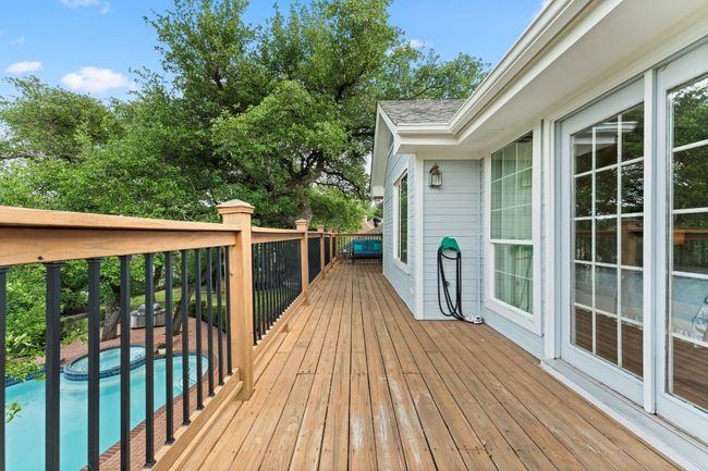 558 Peterson Ln, House other with 4 bedrooms, 3 bathrooms and 5 parking in Lakeway TX | Image 22