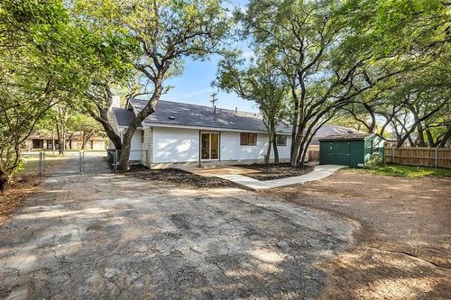 406 Lakeway Dr, Georgetown, TX, 78628-2840 | Card Image