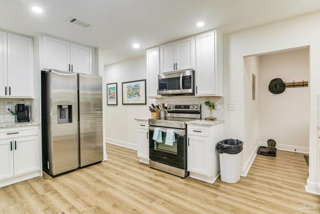 814 W Gonzalez St, House other with 3 bedrooms, 2 bathrooms and 1 parking in Pensacola FL | Image 17