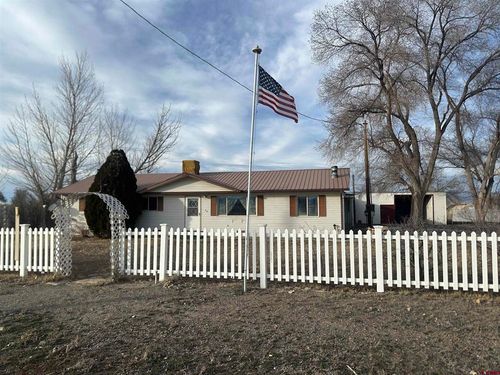 57001 Begonia Rd, Olathe, CO, 81425-9578 | Card Image