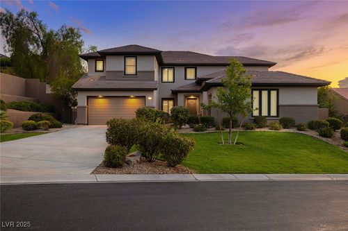 7 Summit Walk Trl, Henderson, NV, 89052-6696 | Card Image