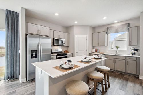 977 Stone Creek Dr, Jordan, MN, 55352-4576 | Card Image