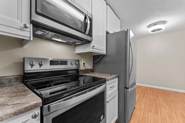 Stainless steel appliances | Image 5