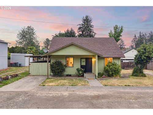 609 4th St, Dayton, OR, 97114-9747 | Card Image