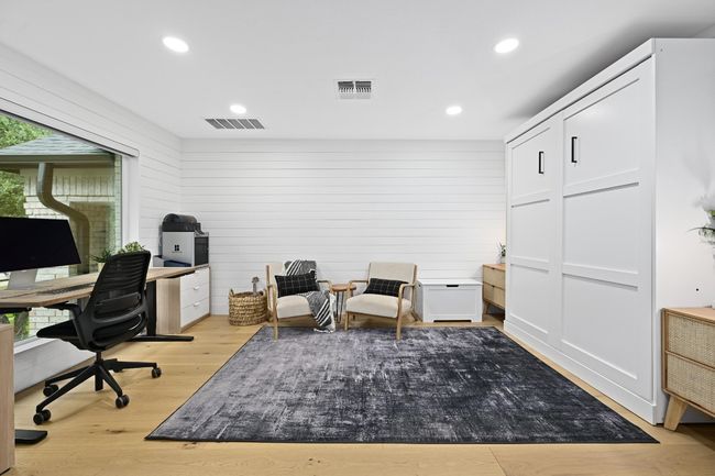 Murphy bed for guest bedroom. | Image 17