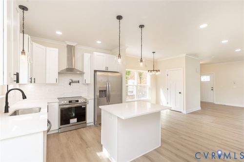 723 Harding St, Petersburg, VA, 23803-2670 | Card Image