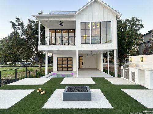 508 Lake St, Kingsland, TX, 78639-3967 | Card Image