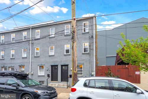 109 W Thompson St, PHILADELPHIA, PA, 19122-4621 | Card Image
