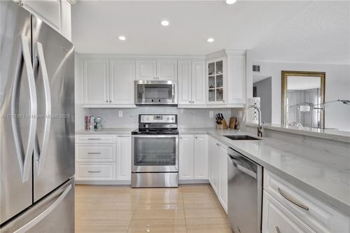 apt-912-10777 W Sample Rd, Coral Springs, FL, 33065-3771 | Card Image