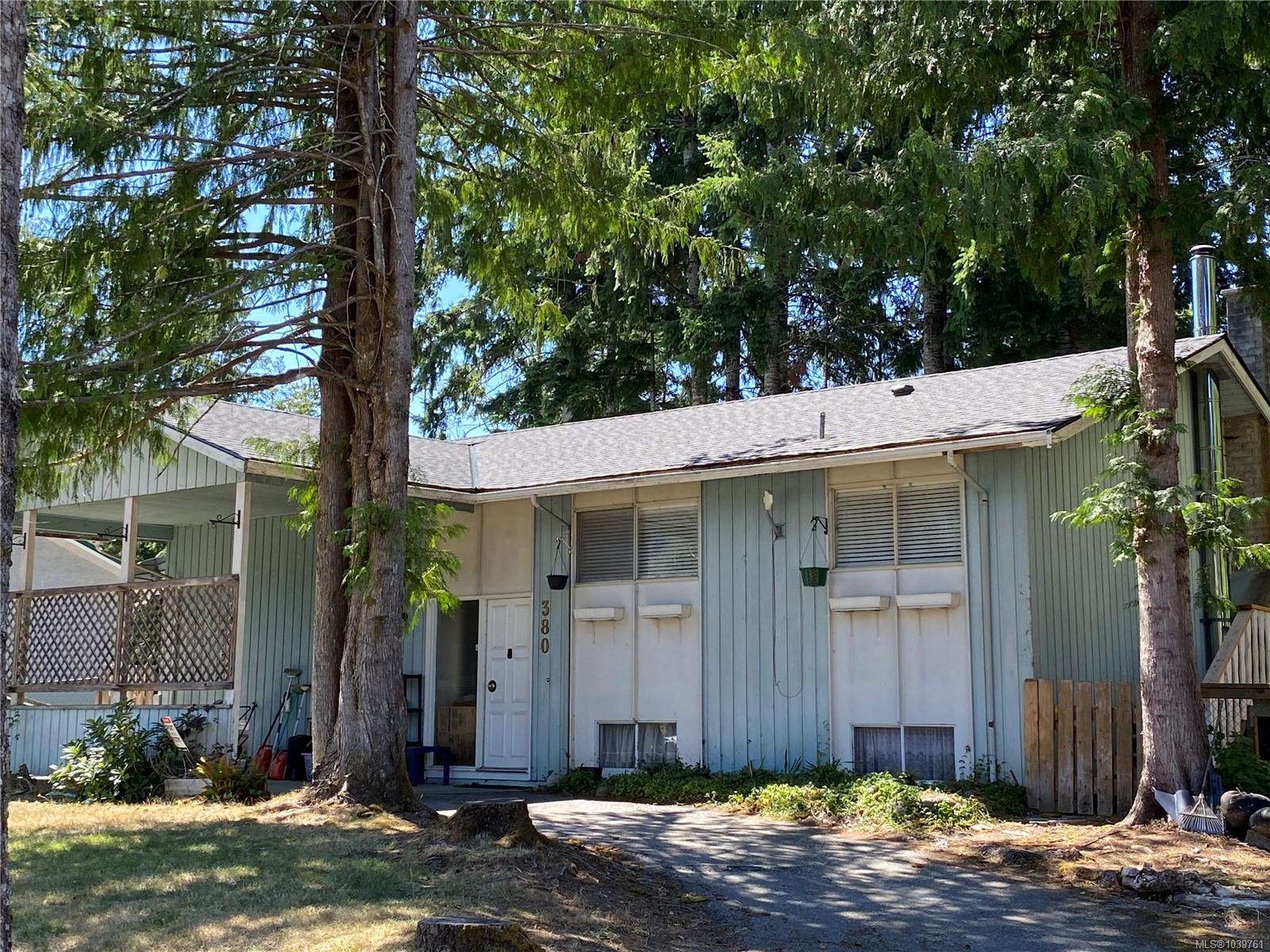 Residential in Gold River 5