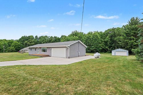 14369 A Dr S, Marshall, MI, 49068-8200 | Card Image