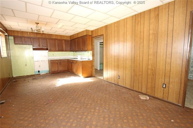 2207 W Virginia Ave, Home with 0 bedrooms, 0 bathrooms and null parking in Dunbar WV | Image 14