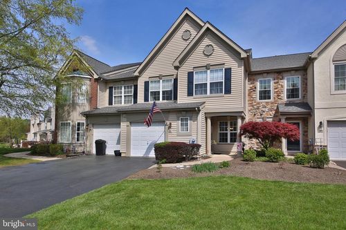 105 Tree Top Ct, WARWICK, PA, 18974-3822 | Card Image