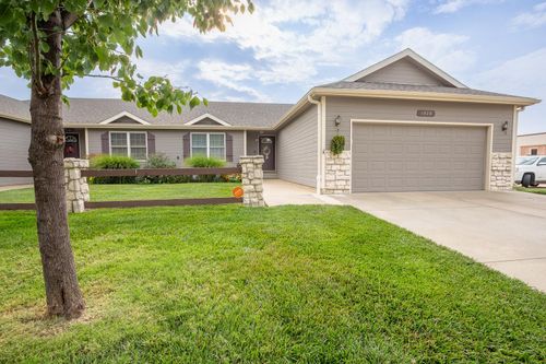 1820 Glendale Rd, Salina, KS, 67401-6675 | Card Image