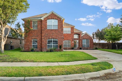 5545 Cranberry Dr, Fort Worth, TX, 76137-4978 | Card Image