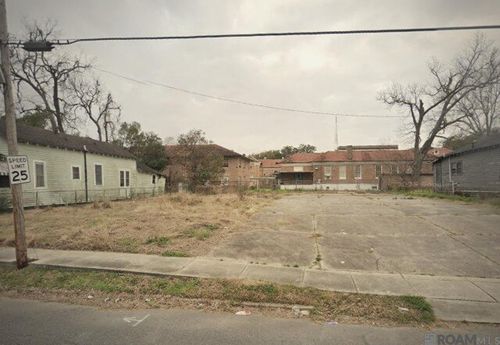 558 Eddie Robinson Sr Drive, Baton Rouge, LA, 70802 | Card Image