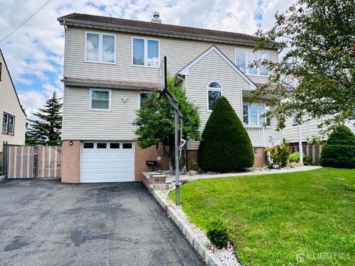 181 Wall St, Metuchen, NJ, 08840-2859 | Card Image