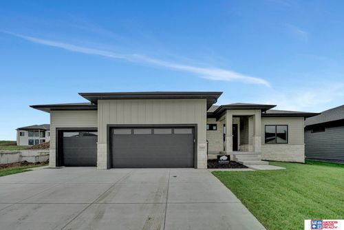 9400 S 86th St, Lincoln, NE, 68516-9366 | Card Image