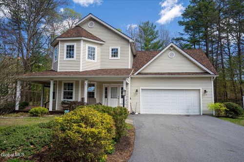 31 Kimberly Ln, Queensbury, NY, 12804-7211 | Card Image