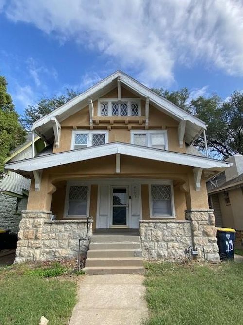 4221 Chestnut Ave, Kansas City, MO, 64130-1335 | Card Image