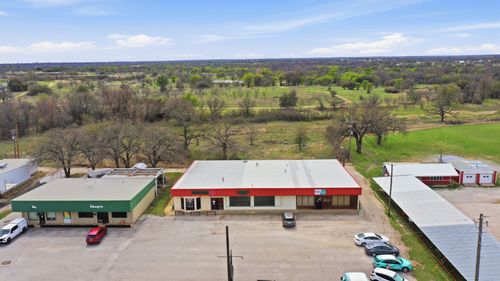 935 E Main St, Eastland, TX, 76448-3014 | Card Image
