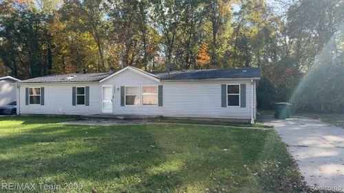 36257 Cypress St, Romulus, MI, 48174-4014 | Card Image