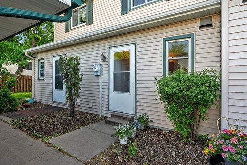109-836 Woodgate Dr, Vadnais Heights, MN, 55127-3677 | Card Image